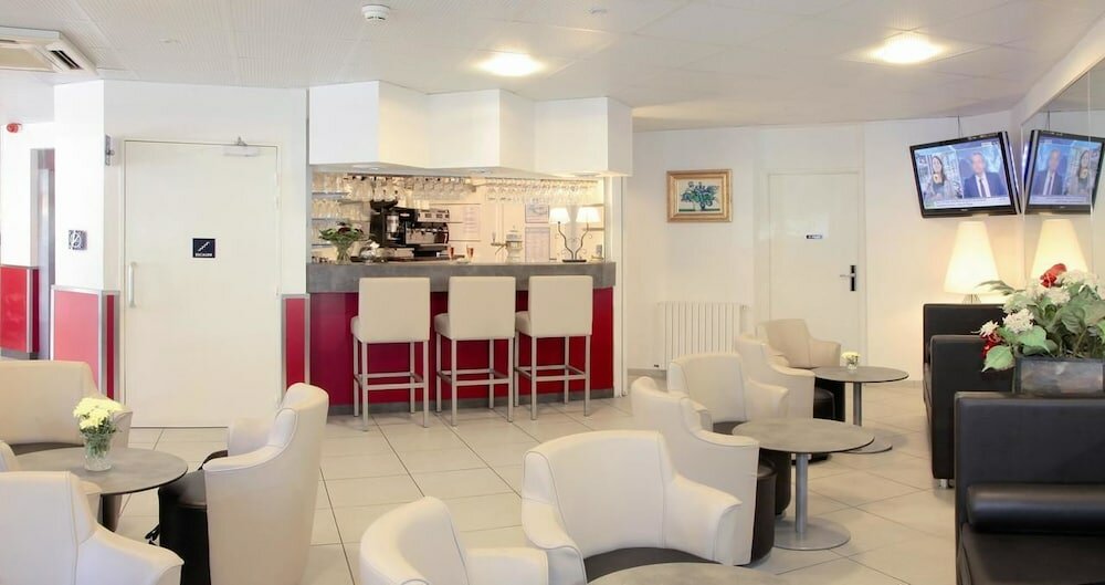 Фото Hotel Notre- Dame de France