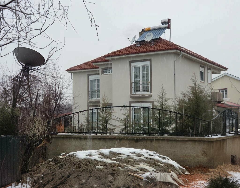 Mukhtars Celtek Koyu Muhtarligi, Sarkikaraagac, photo