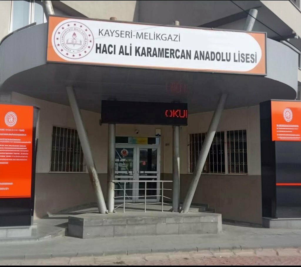 School Haci Ali Karamercan Imam Hatip Secondary School, Kayseri, photo
