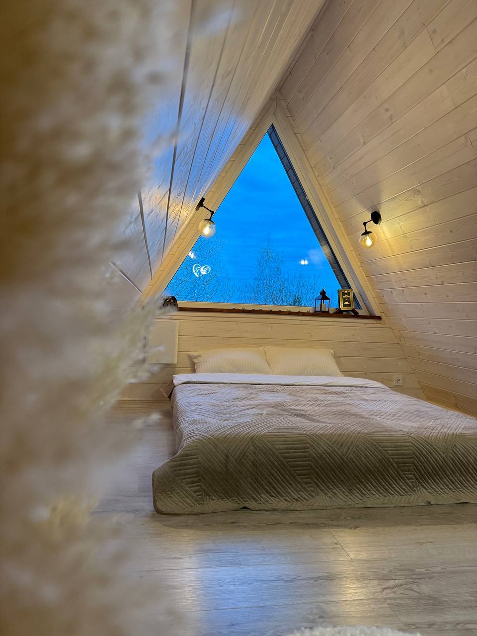 Фото 219120696027