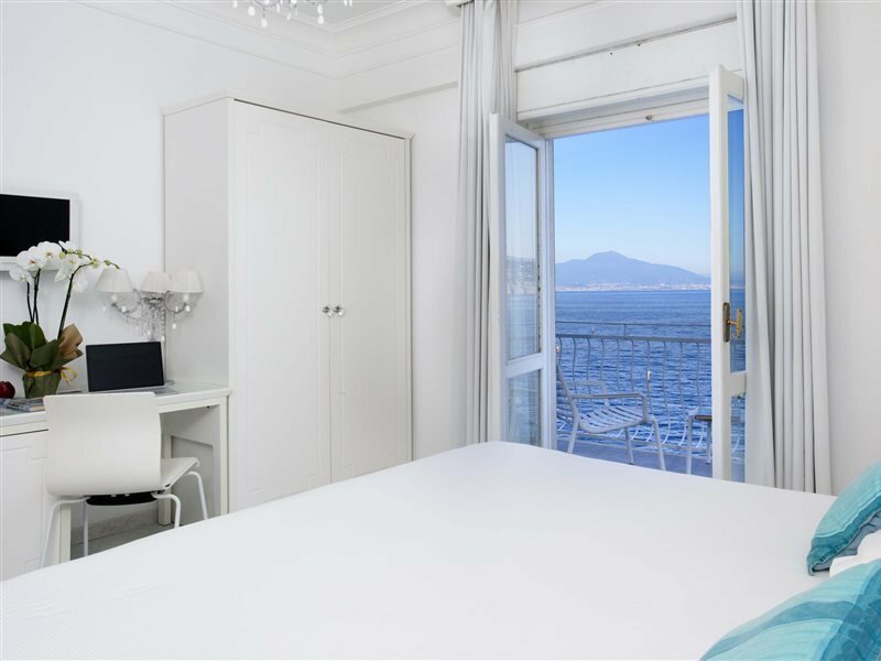 Фото Hotel Admiral Sorrento