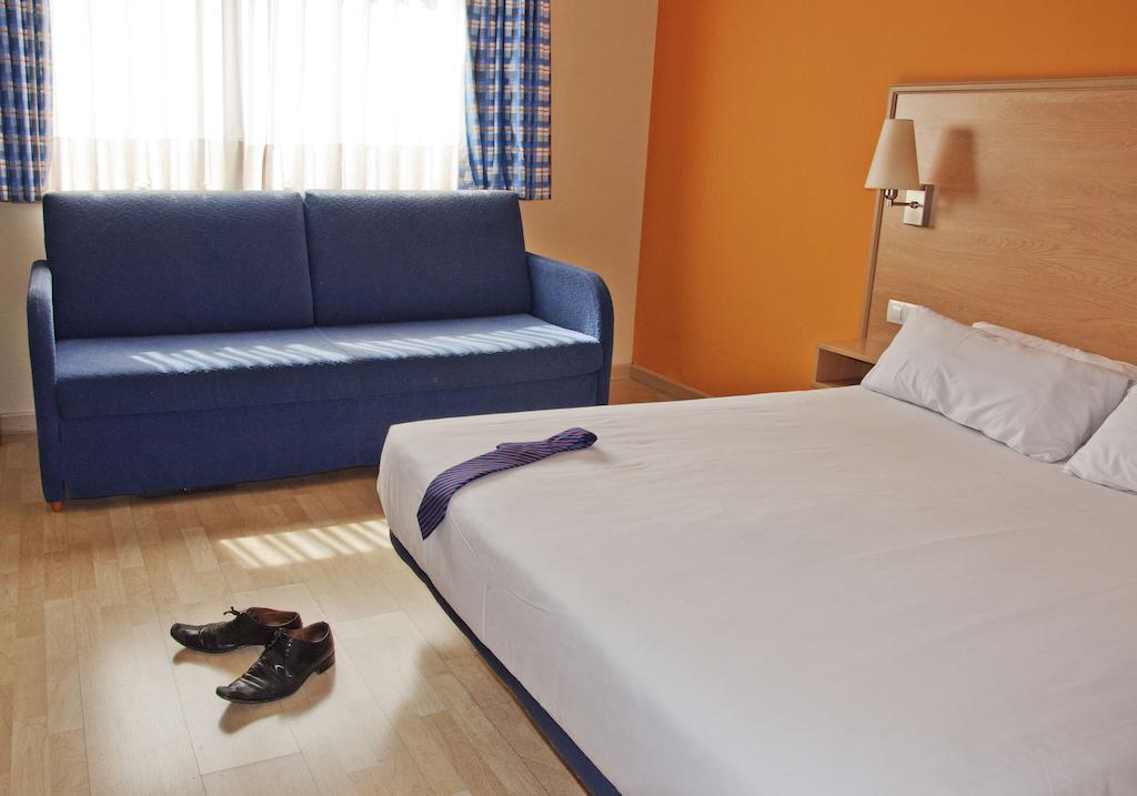 Фото Travelodge Barcelona Fira