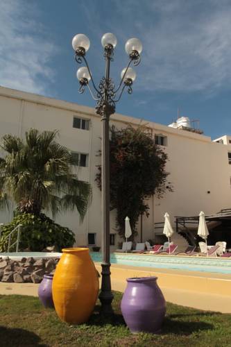 Фото Hotel Termal Rio Hondo