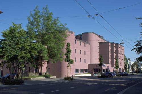 Фото Youth Hostel