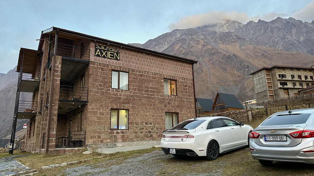 Фото Hotel Axien Kazbegi