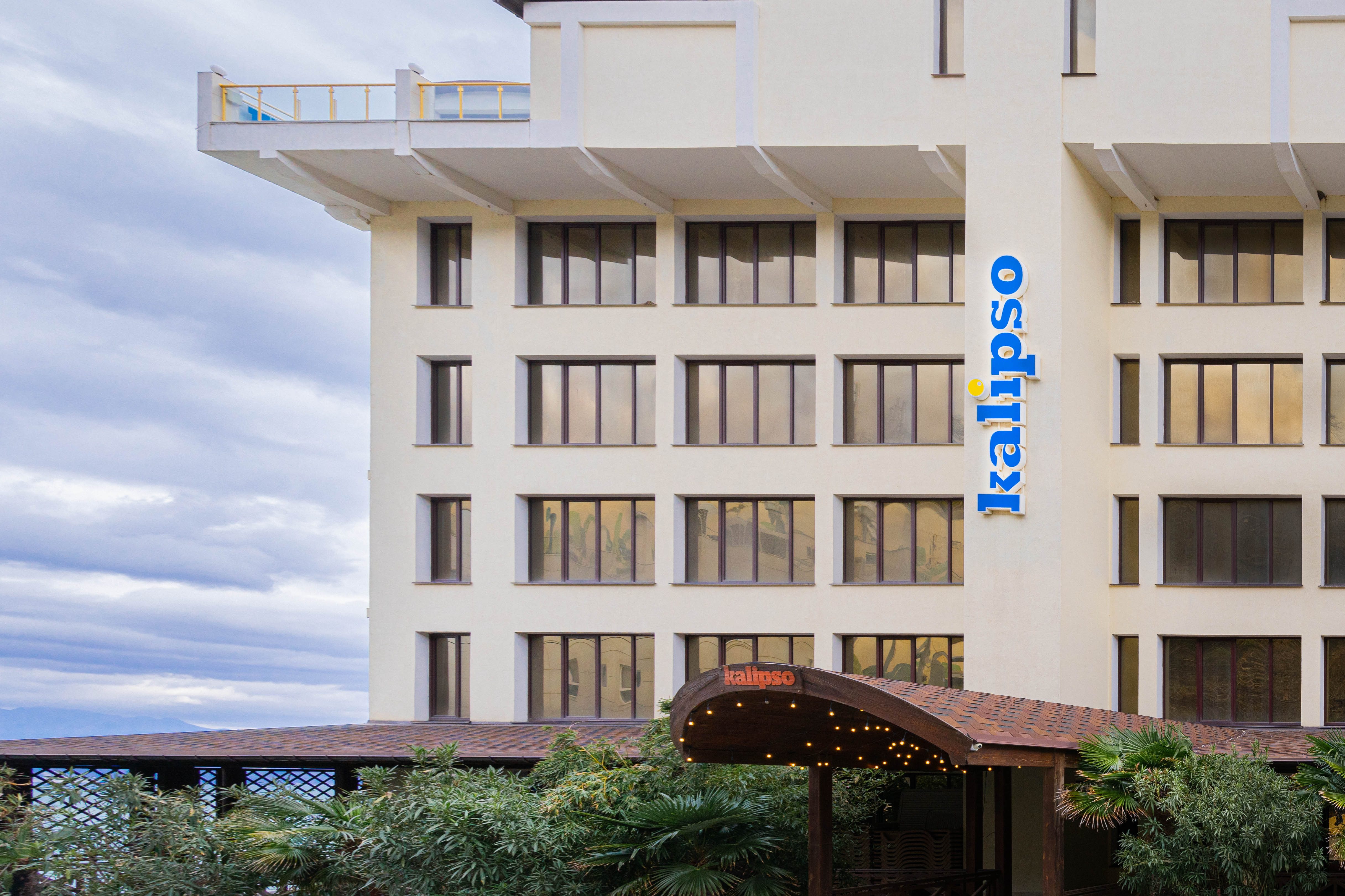 Фото отеля 1