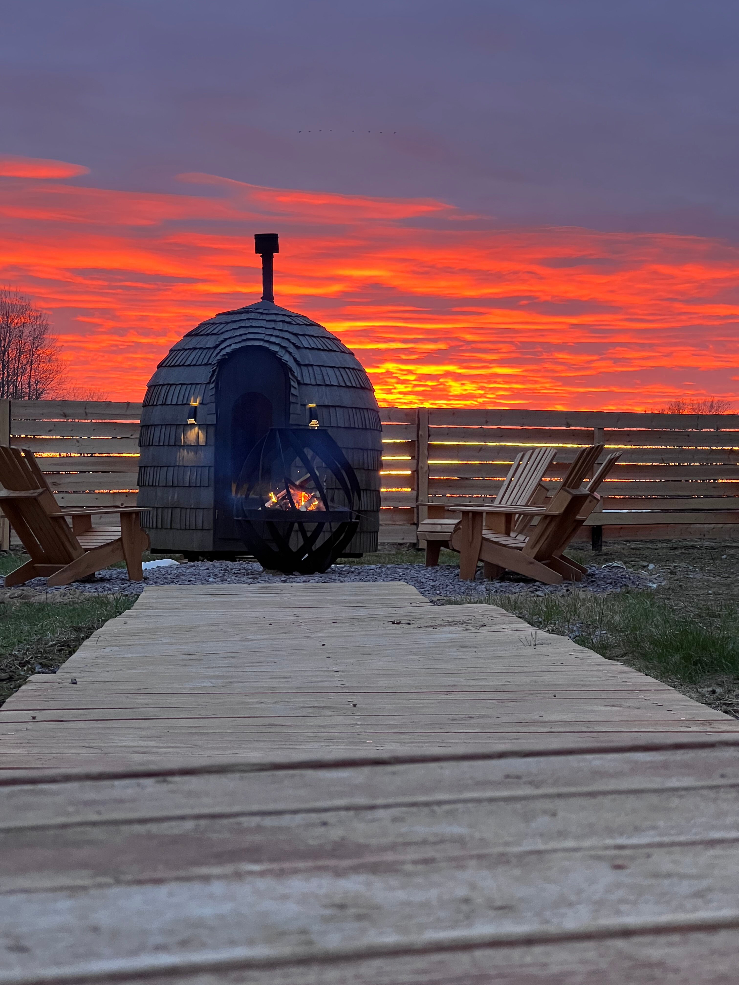 Фото Блэк Вилладж Фэмили