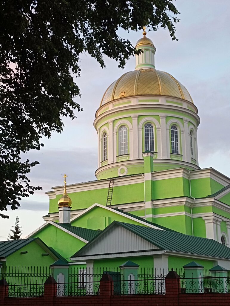 Православный храм Церковь Троицы Живоначальной, Озёры, фото