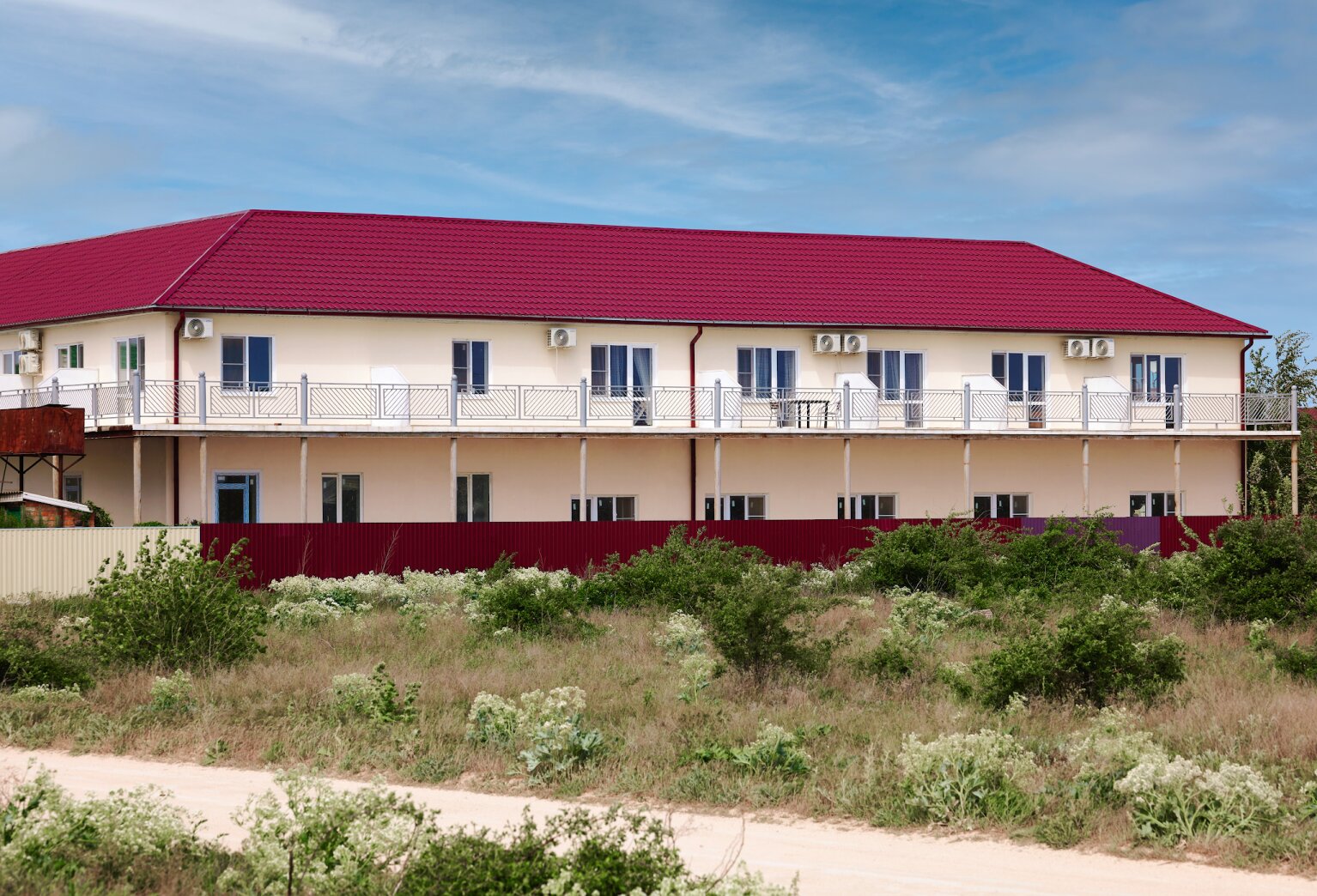 Фото отеля 1