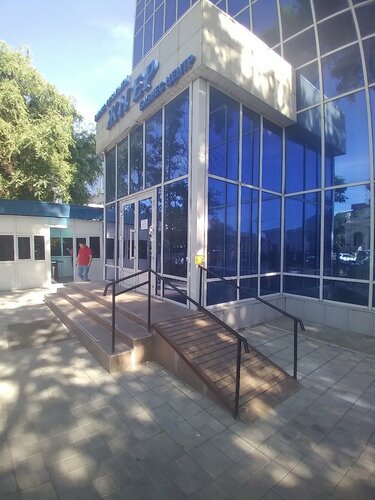 Тампон қыздың қынапшасына кіреді