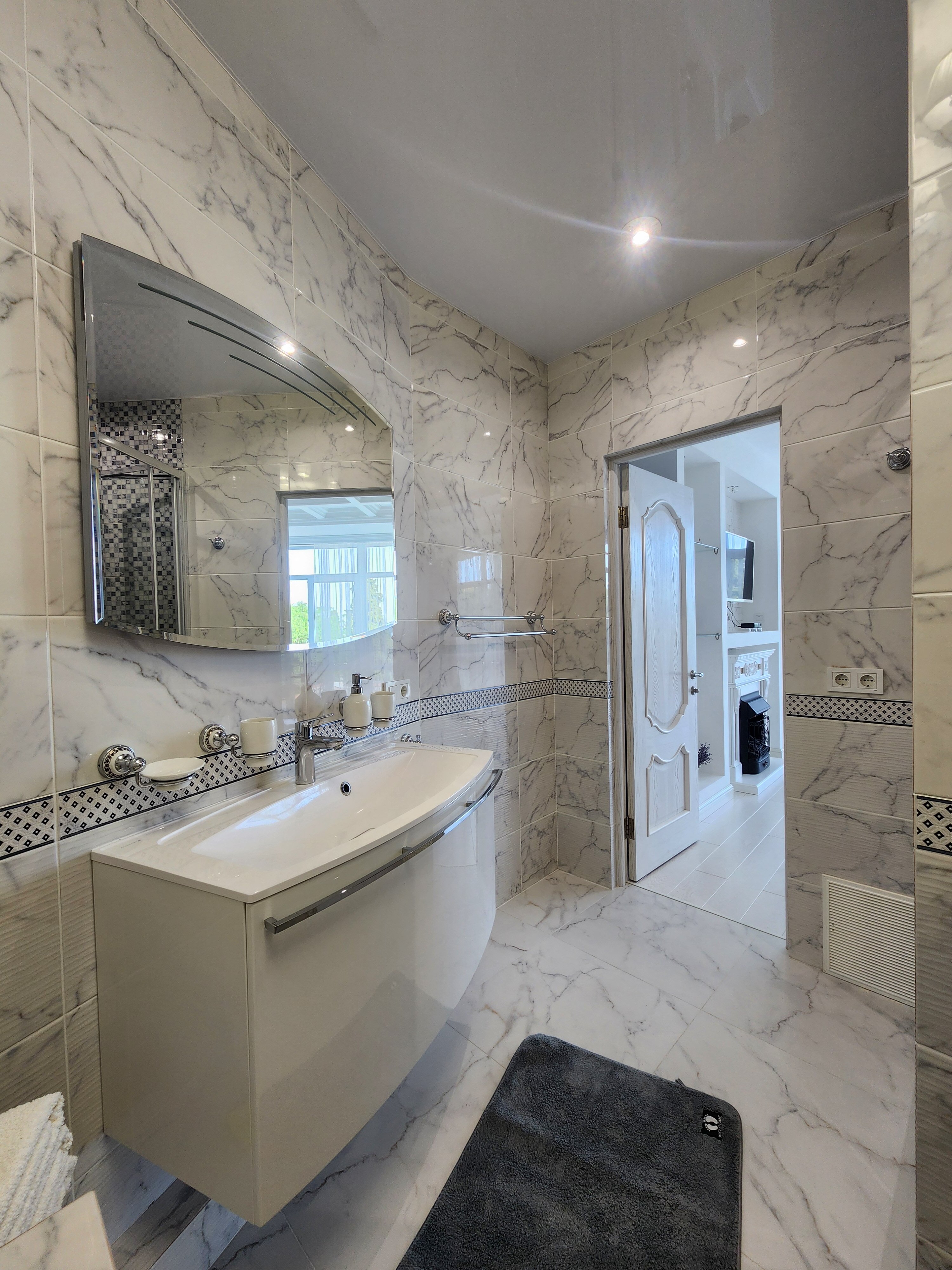 Фото Tikhiy Ugolok