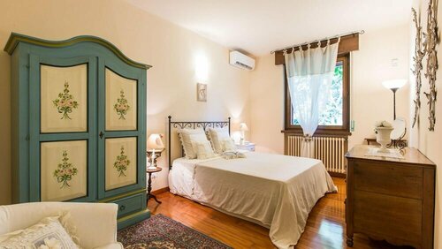Гостиница Villa Pina 8 2 in Sulbiate