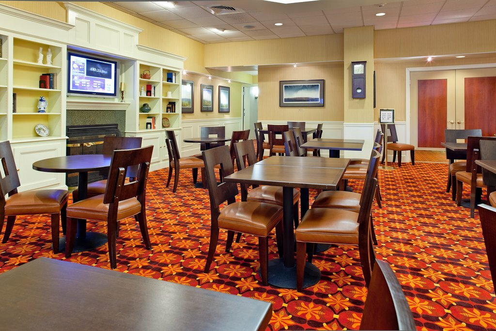 Фото Best Western Springfield Hotel