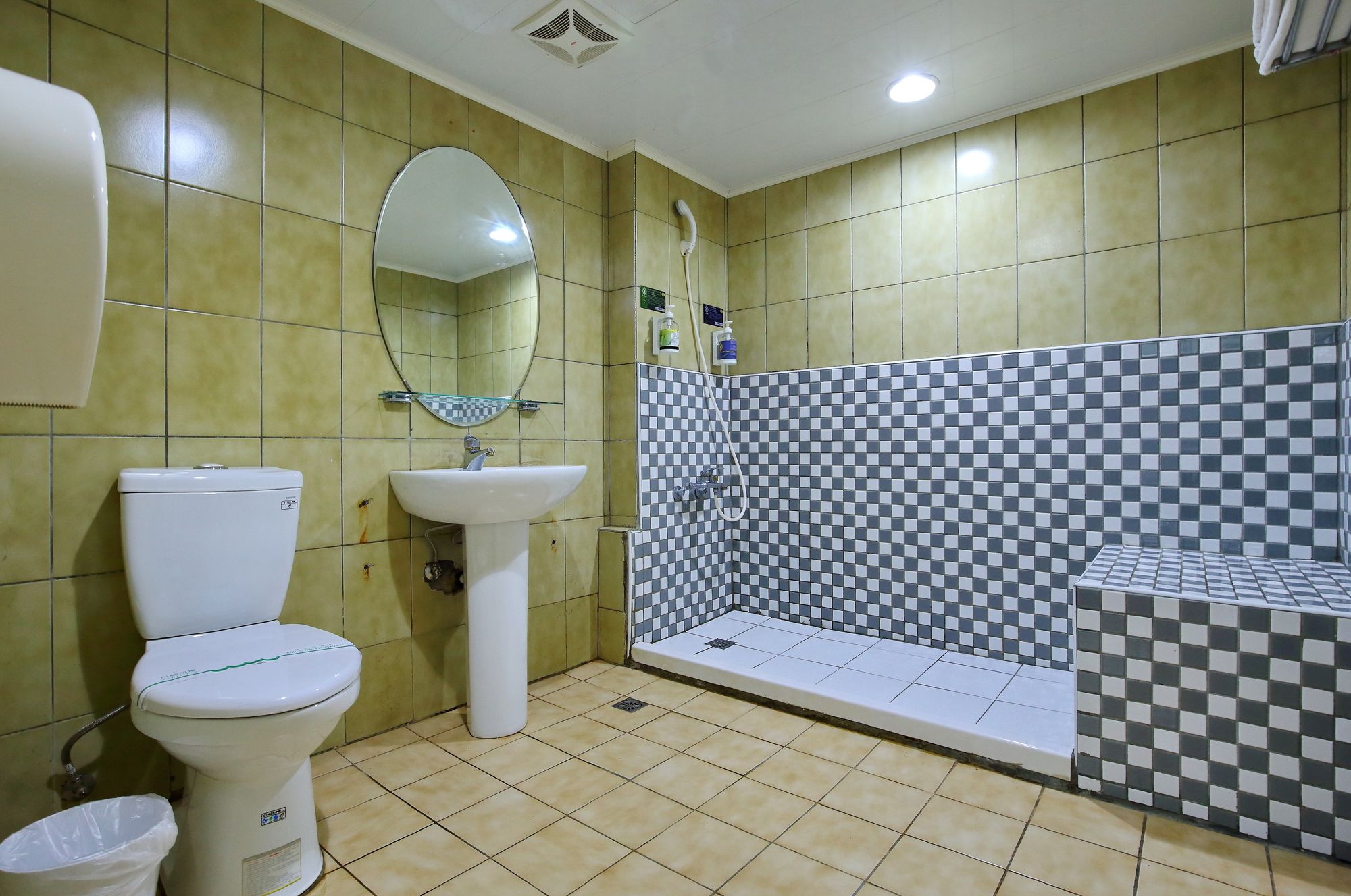 Фото A22 Wei Lu Hotel