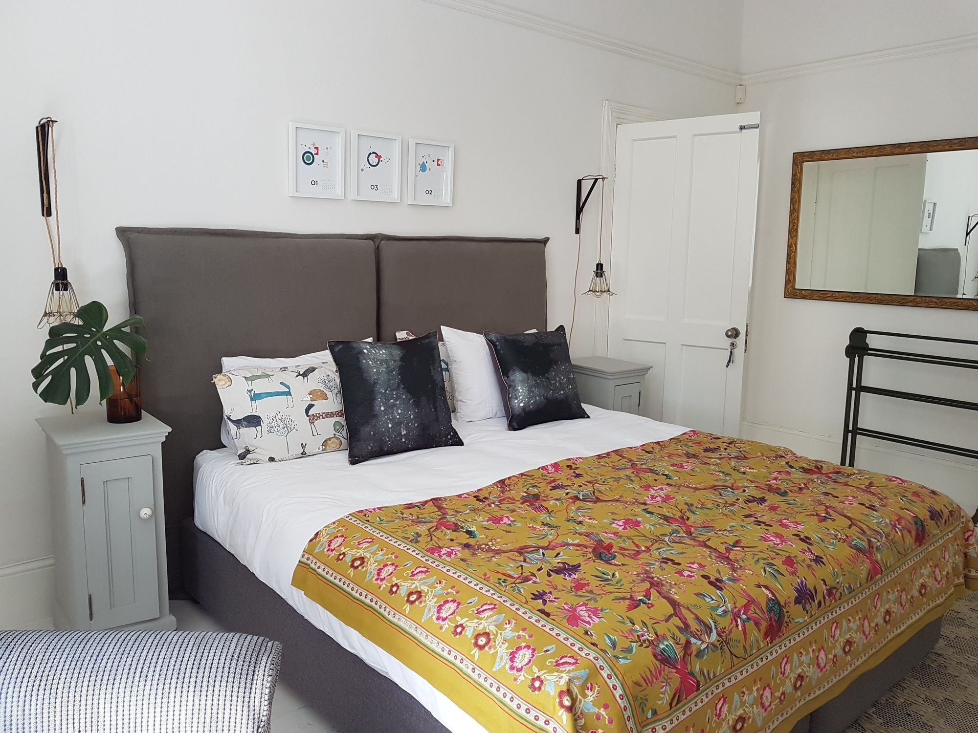 Фото Gilmour Hill