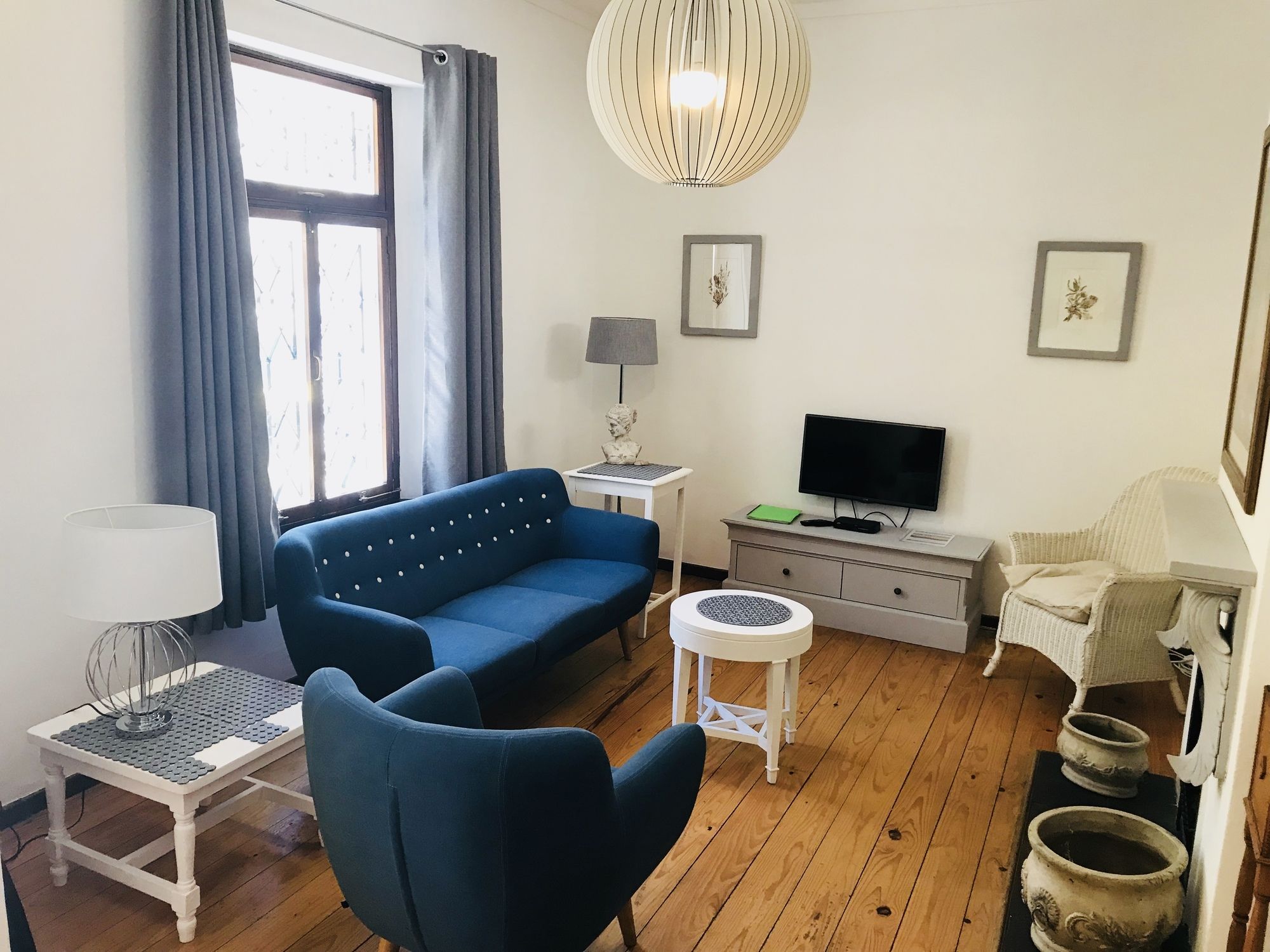 Фото Purple House