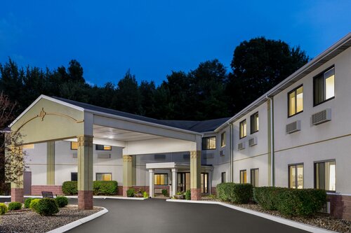 Гостиница Days Inn by Wyndham Castaic Six Flags Magic Mountain