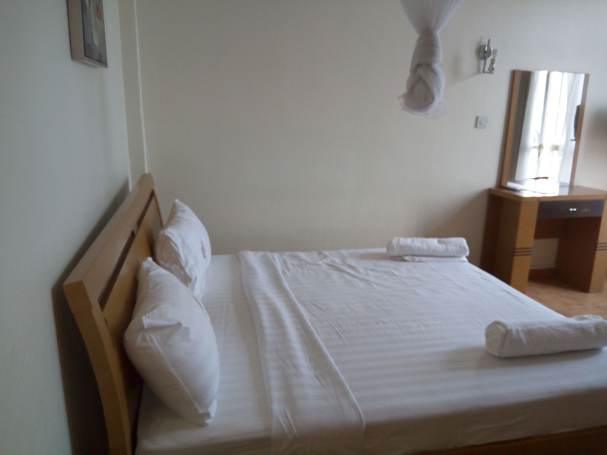 Фото Aponye Hotel