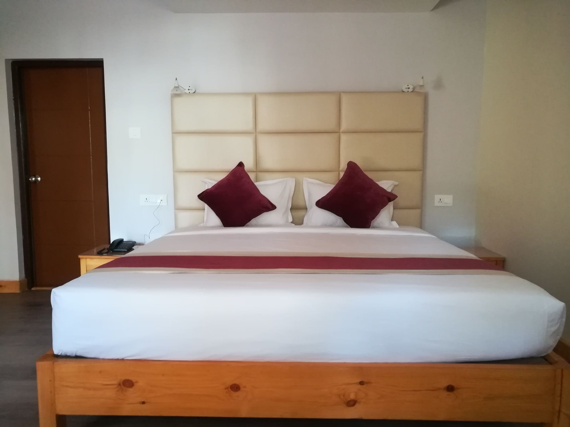 Фото Nepal Cottage Resort