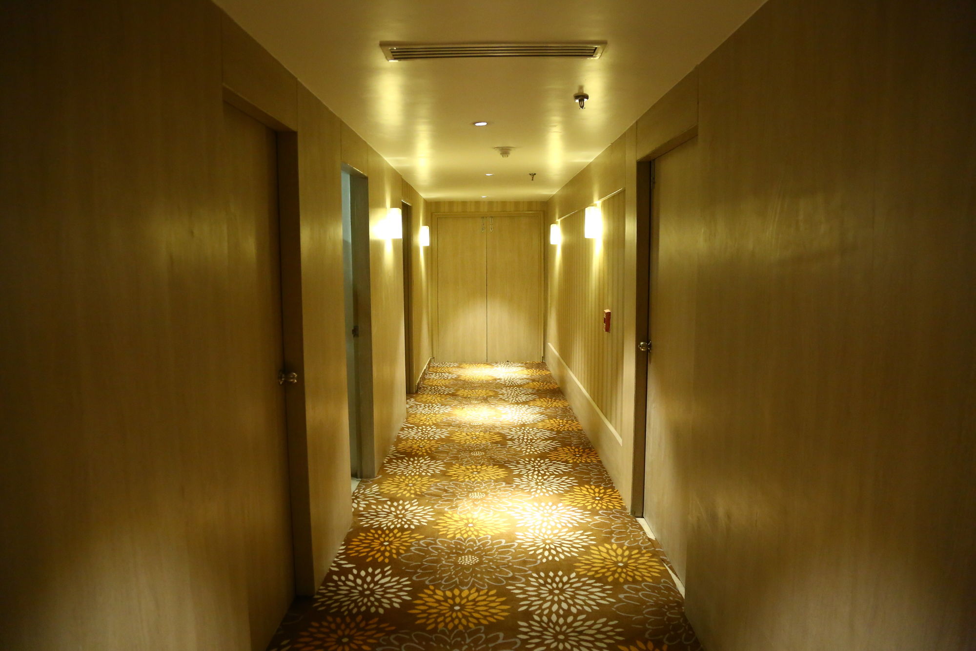 Фото The Fern Residency Amritsar