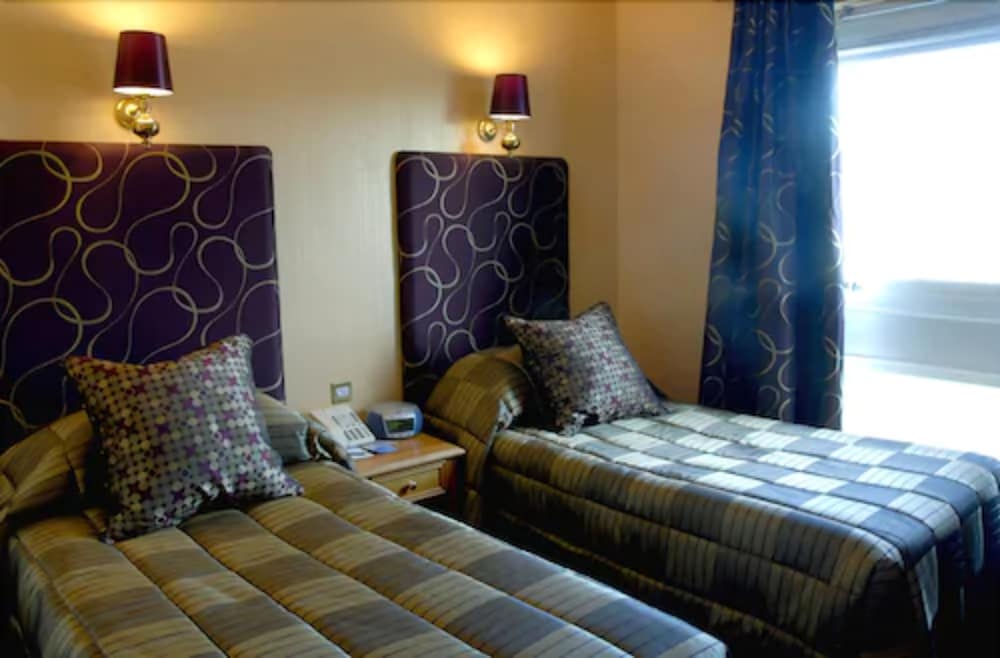 Фото Craighaar Hotel