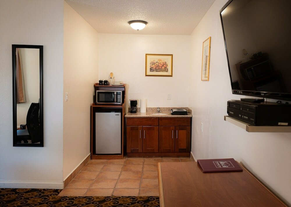 Фото Granada Inn