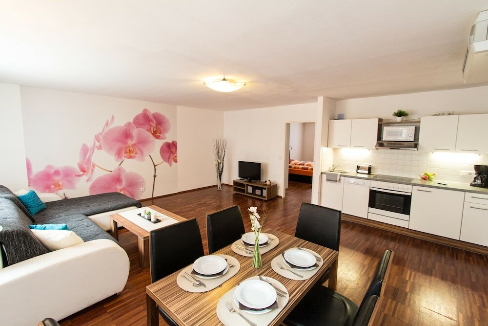 Фото Royal Living Apartments