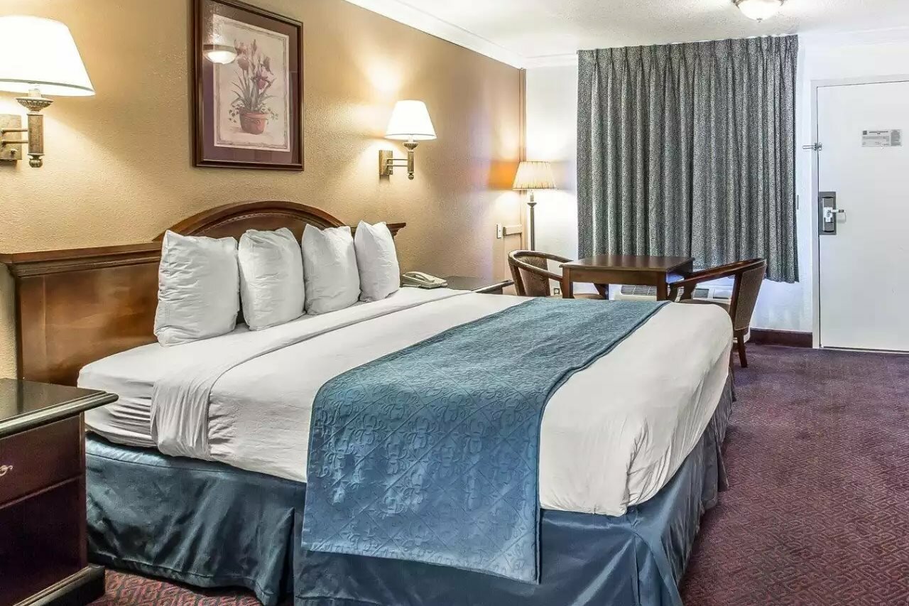 Фото Quality Inn Hemet - San Jacinto