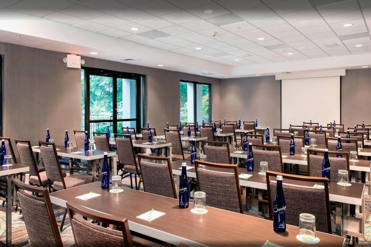 Фото Courtyard by Marriott Myrtle Beach Barefoot Landing