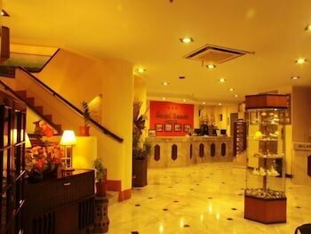 Гостиница Losari Beach Inn