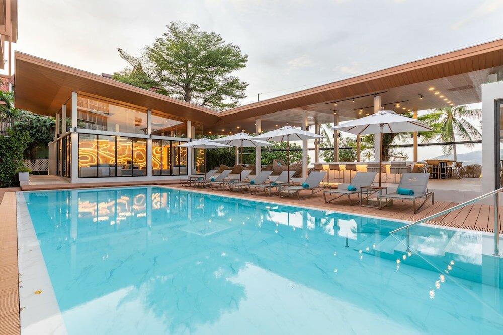 Фото Liv Hotel Phuket Patong Beachfront