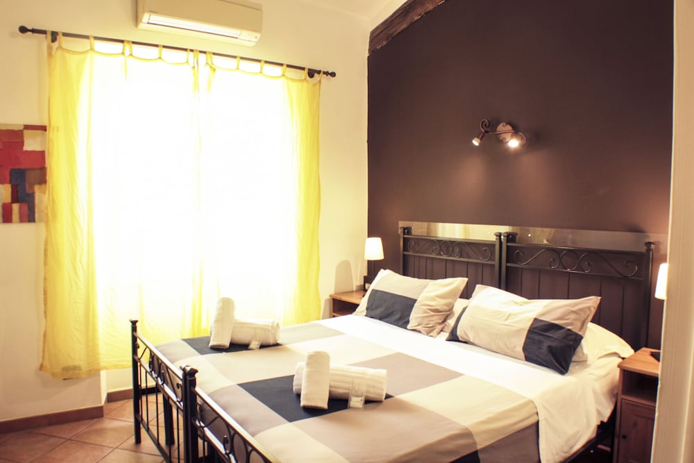 Фото Sixtythree Guesthouse