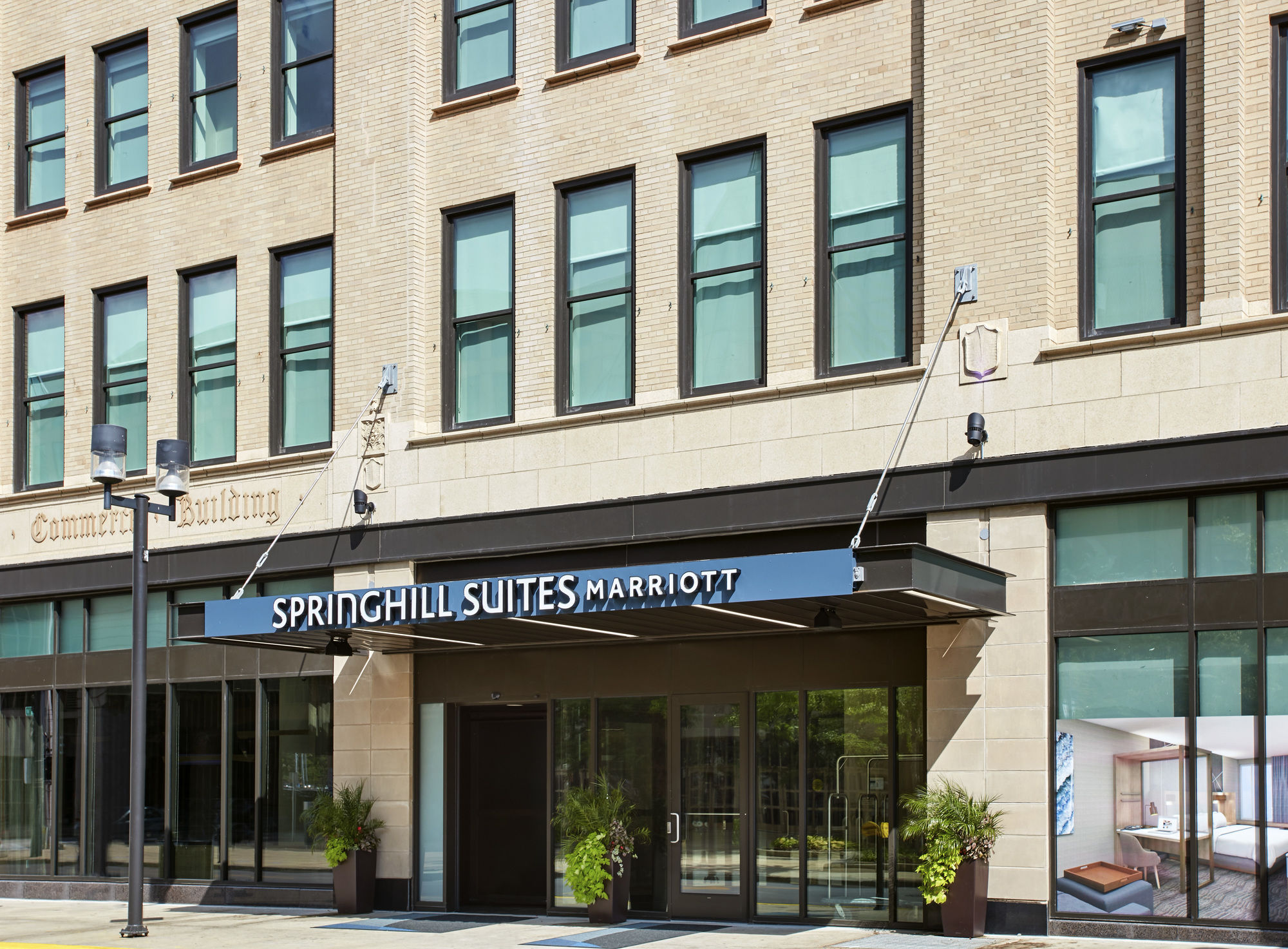 Фото SpringHill Suites by Marriott Milwaukee Downtown