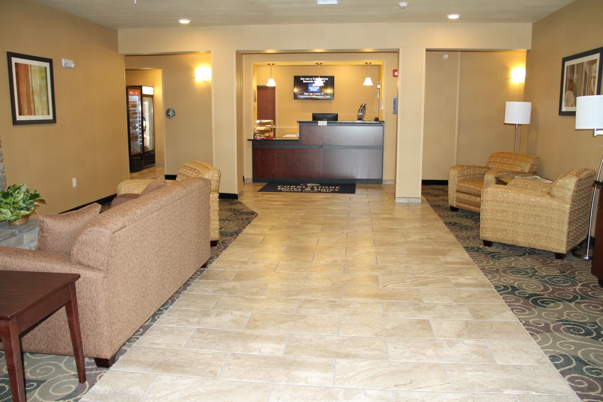 Фото Cobblestone Hotel & Suites – Devils Lake