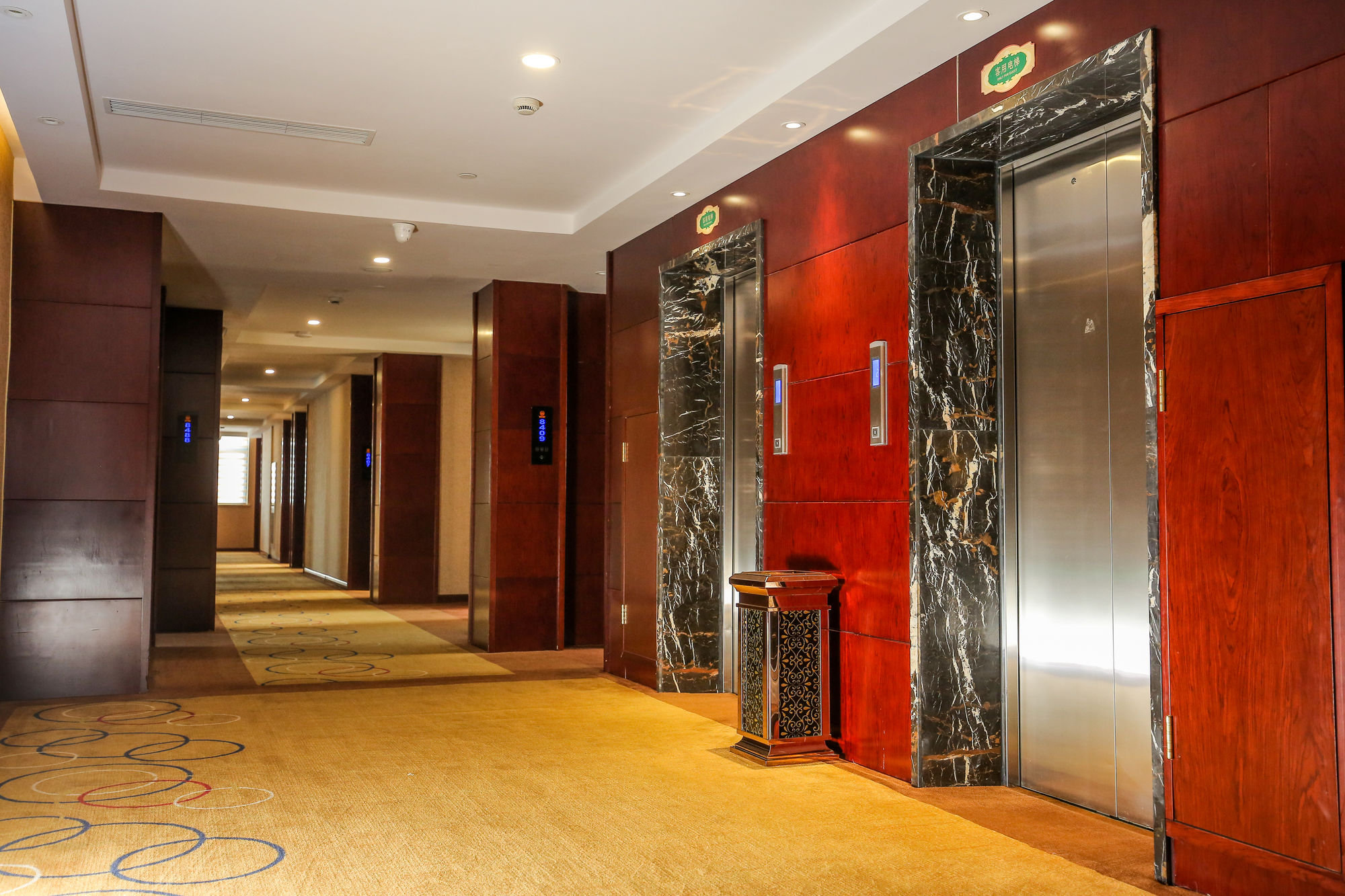 Фото New Knight Royal Hotel Shanghai Pudong Airport Avenue