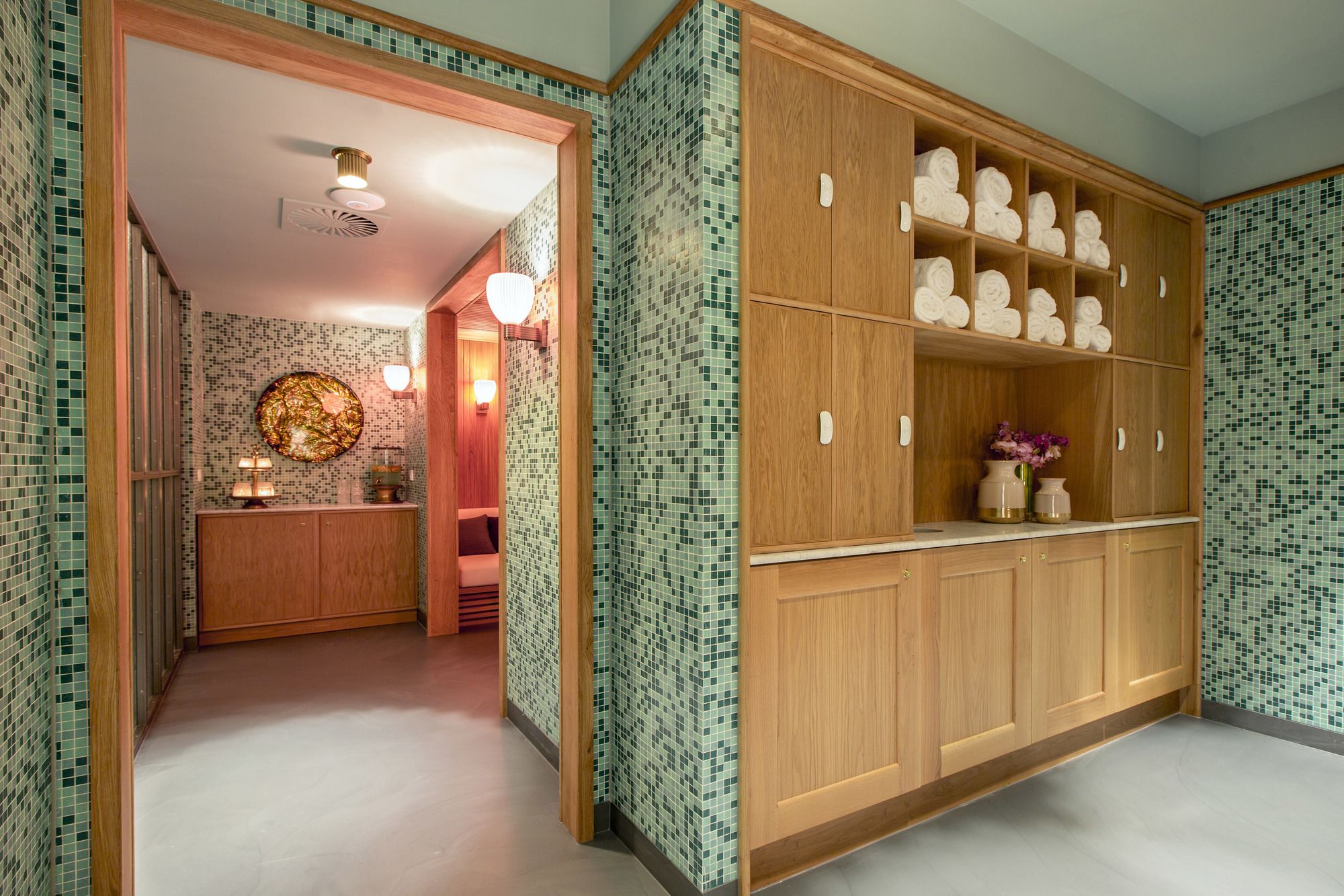 Фото The July - Twenty Eight