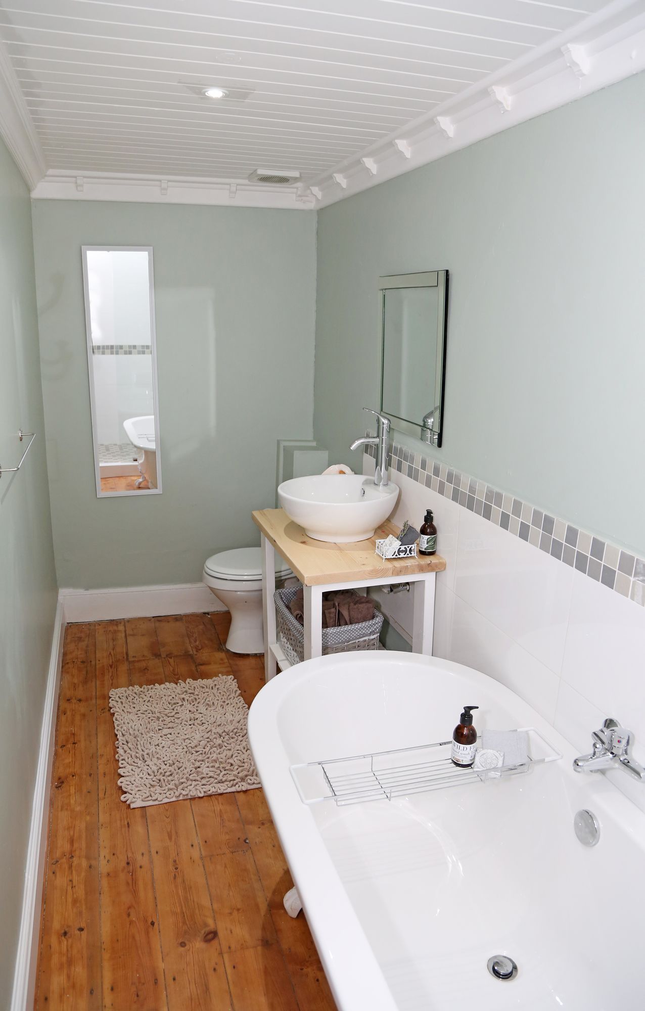 Фото Newington Place