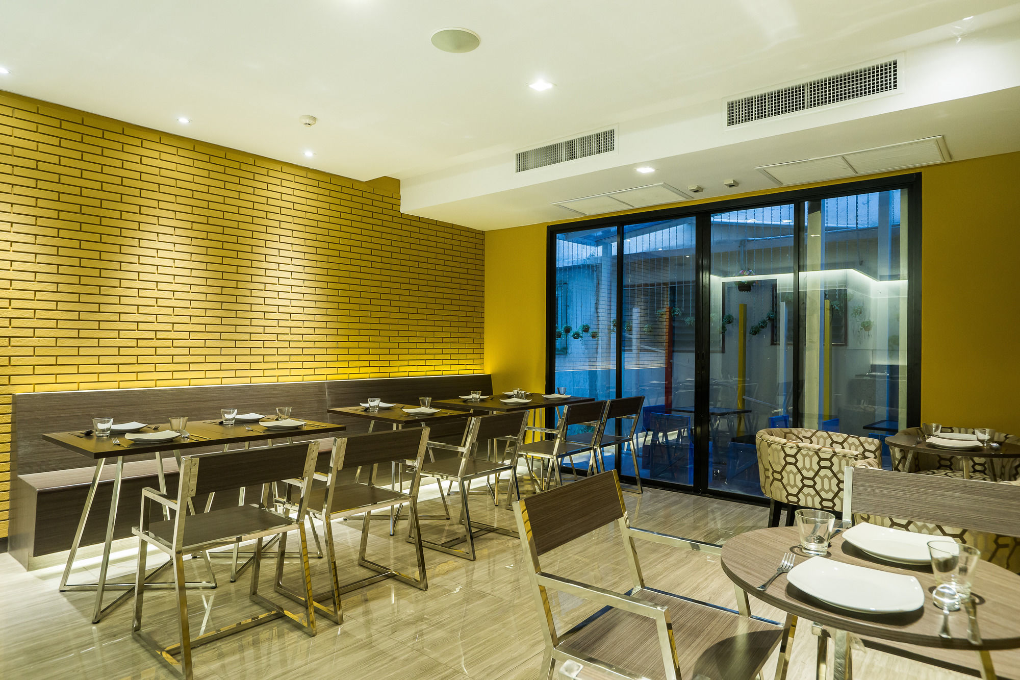 Фото Aim House Bangkok