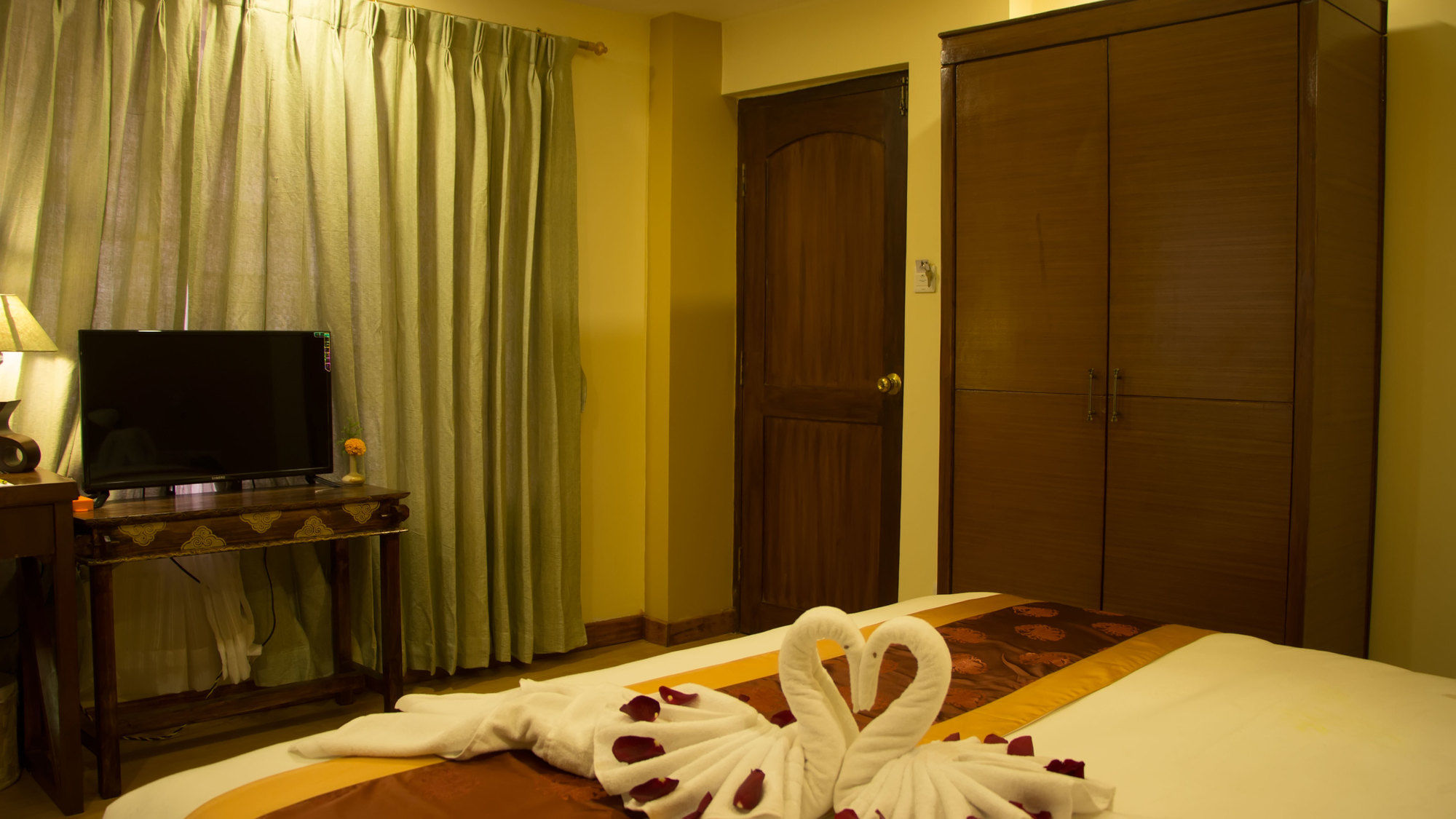 Фото Dom Himalaya Hotel