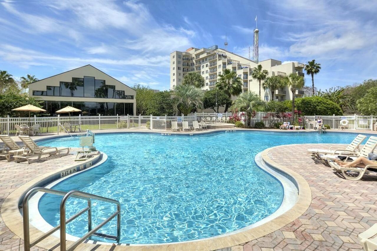 Фото Enclave Hotel & Suites Orlando, a staySky Hotel & Resort