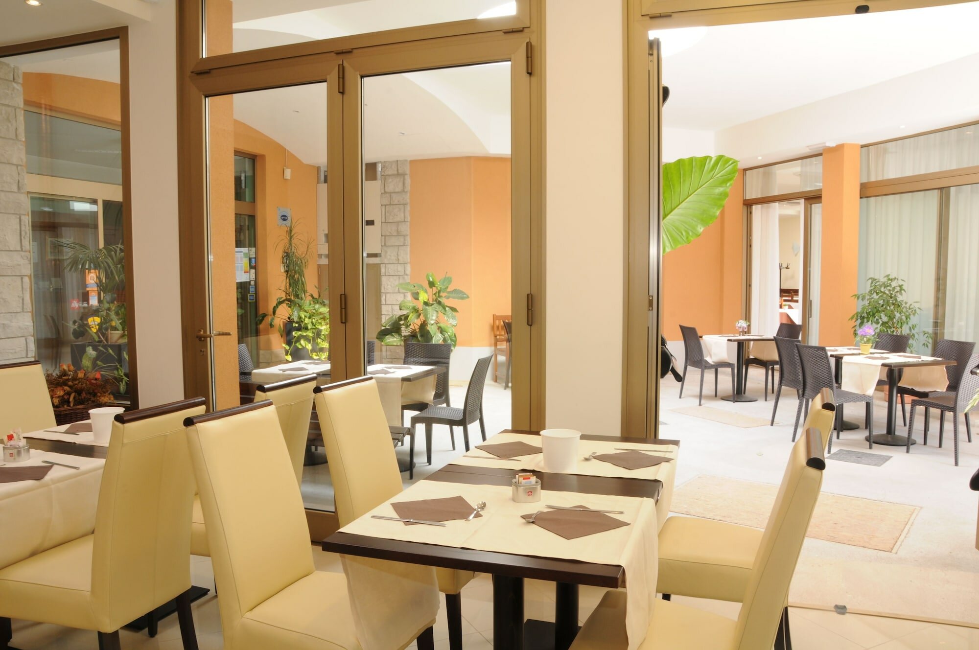 Фото Hotel Sonia