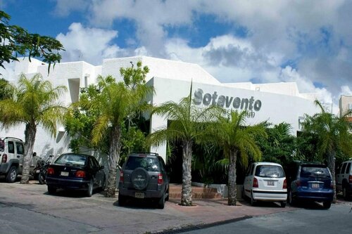 Гостиница Hotel Sotavento & Yacht Club в Канкуне