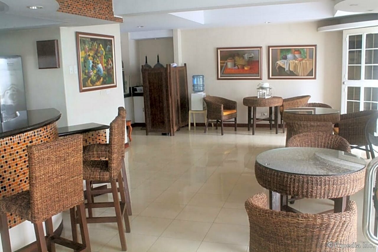 Фото Casa Micarosa Hotel and Residences by RedDoorz