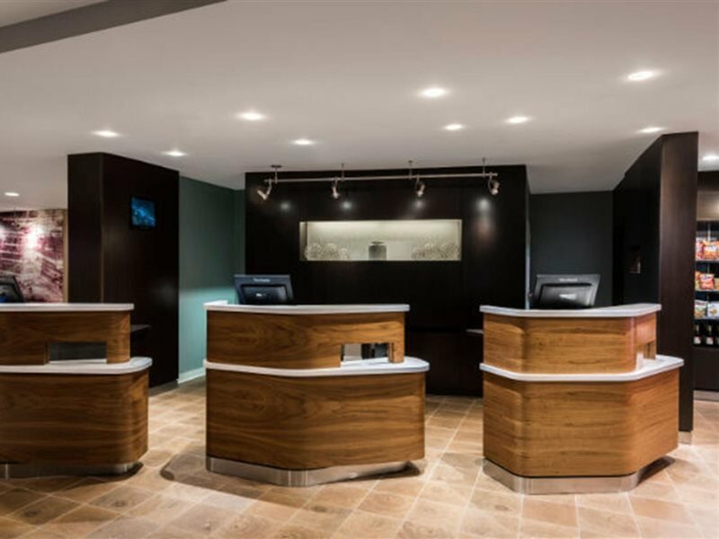 Фото Courtyard by Marriott Chicago O'Hare