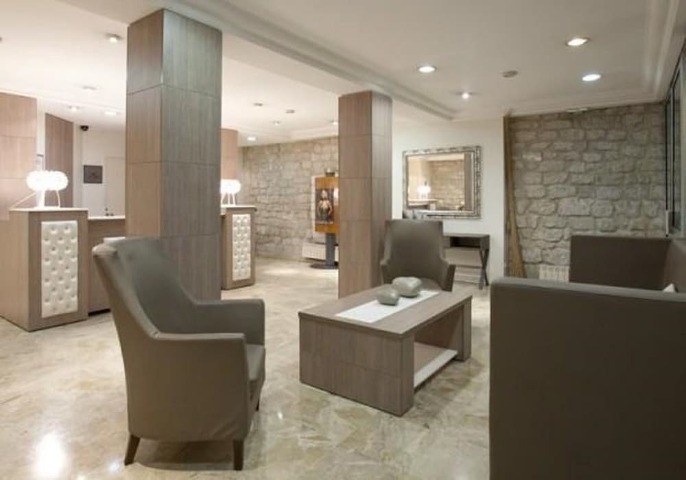 Фото Hôtel Lebron