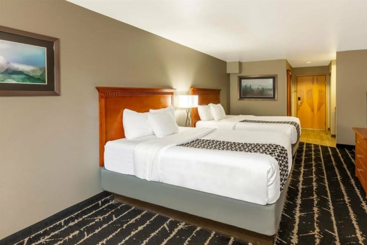 Фото La Quinta Inn & Suites by Wyndham Vancouver
