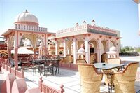 Фото Hotel Sajjan Niwas