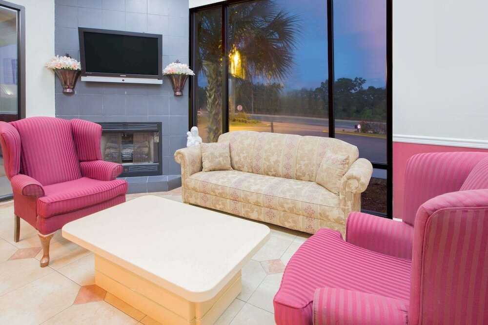 Фото Howard Johnson by Wyndham Dothan