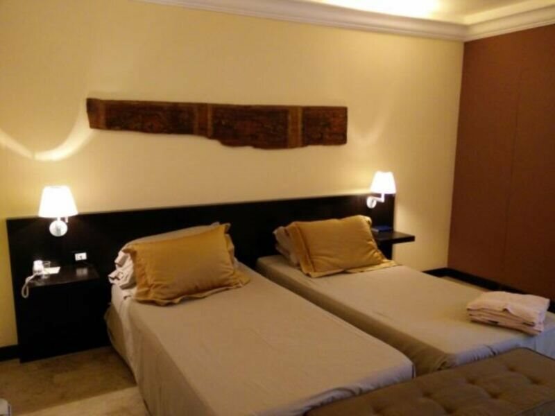 Фото Ucciardhome Hotel