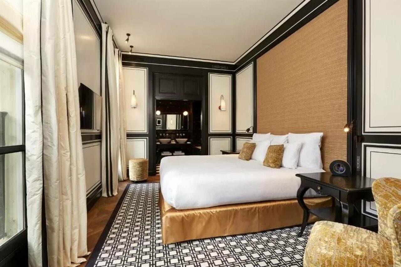 Фото Pavillon de La Reine